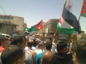 مسيرات بمختلف المناطق نادت برحيل الحكومة ومحاربة الفساد والاعتداء على فعالية في اربد