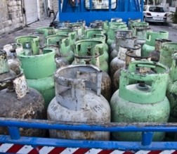 مطاردة سيارة غاز مسروقة في شارع الجامعة