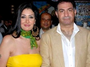 غادة عبد الرازق تعلن خطوبتها