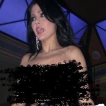 فضيحة صور هيفاء وهبي وهي تبدل ملابسها الداخلية