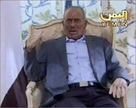 علي عبدالله صالح يؤكد للسفير الامريكي بصنعاء انه سيتنحى عن السلطة