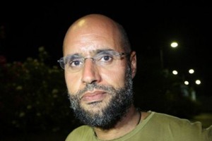 سيف الإسلام القذافي: لن أقبل العزاء بوالدي حتى تزغرد أمي