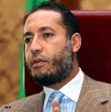 أنباء عن وصول الساعدي القذافي الى مطار جدة أمس