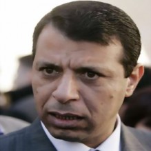 مشاورات لملاحقة دحلان قضائيا بتهم القتل والفساد المالي