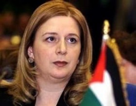 مذكرة توقيف دولية بحق سهى عرفات