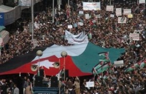 مسيرات واعتصامات في العاصمة عمان والطفيلة والكرك ومعان واربد تطالب بتطهير البلاد من الفاسدين