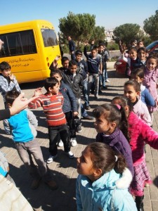 بمشاركة 60 طفلا يتيما....."كتابي كتابك" تقيم "فرحة العيد للايتام"