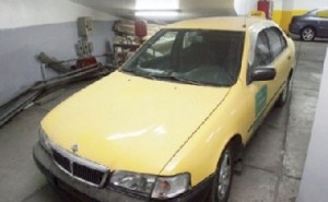 سارق يحول سيارة خصوصي إلى تاكسي عمومي