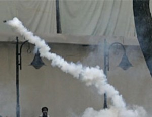 تجدد احتجاجات الرمثا وحالات اختناق بالغاز المدمع (ليلة الخميس )