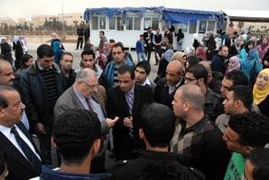 "الهاشمية" : دراسة حلول مبتكرة لأزمة المواصلات