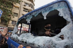 قتيلان و 750 جريحا في ميدان التحرير