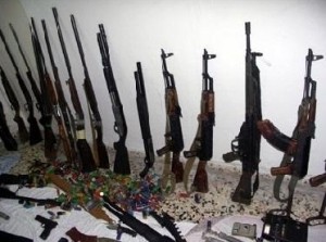 الأردن يوقف تهريب 12 شاحنة اسرائيليه محملة بمعدات عسكرية كانت متوجهه الى افغانستان