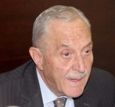 عبيدات ينفي تعيينه رئيساً لهيئة الإشراف على الانتخابات