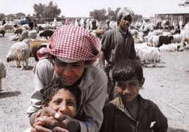 الكويت: البدون يتحركون للحصول على مكاسب سياسية في ظل الربيع العربي