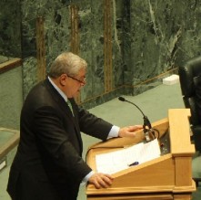 الخصاونة للنواب: لا تستبعدوا اعادة شراء بعض الاصول التي تم خصخصتها