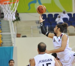 الفضية لنشامى السلة