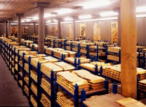 العثور على 20 طن ذهب خبأها نظام القذافي في الصحراء