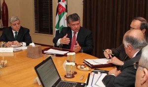 الملك يدعو لتنمية المحافظات بأسرع وقت