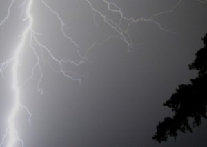 كتلة هوائية باردة مصاحبة لمنخفض جوي الأربعاء