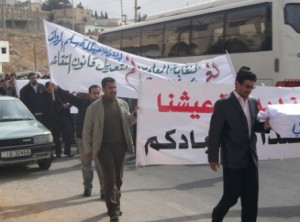 معلمو الكرك بدأوا التصعيد ضد هيكلة الرواتب