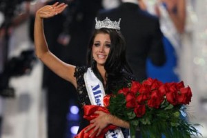 بالصور...لورا كايبيلر تتربع على عرش جمال أمريكا لعام 2012