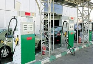 الحكومة تمدد قرار تخفيض الضريبة على البنزين واعفاء السولار والكاز 3 أشهر