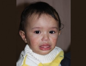 العثور على طفلة تائهة عمرها سنة واحدة في منطقة الوحدات