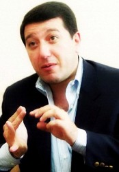 دعوى قضائية ضد باسم عوض الله ... إقرأوا الـتـهم الخطيره !!