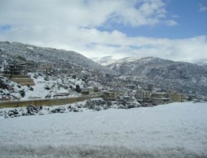 ثلوج على المرتفعات الجنوبية الاحد