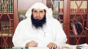 عالم سعودي يبيح الموسيقى والاختلاط ويؤكد أن صلاة الجماعة بالمسجد "سنة" وليست واجبة