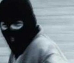 وفاة طفل دهساً واعتداء على شاب والعثور على جثة