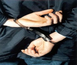 الامن يلقي القبض على مطلوب خطير جداً في عرجان