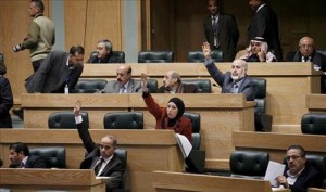 النواب يقر قانون "الطاقة المتجددة"