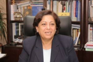 اسمى خضر باعت كرسي العرش وشقم اعاده ب200 دينار