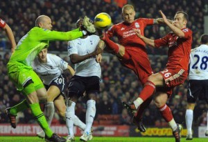 ليفريول يتعادل سلباً مع توتنهام على الإنفيلد