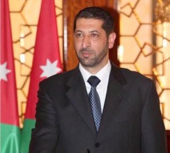 القضاة يتبنى قضية المعلمين ويعد بإيصالها للملك