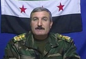 الجيش السوري يلقى القبض على رياض الأسعد في إدلب