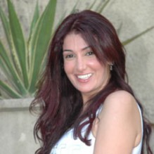 غادة عبد الرازق تتقدم بفكرة لصالح ضحايا بورسعيد