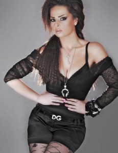 ديانا كرزون تطلق "مزيكا هادية" والألبوم الخليجي الشهر المقبل