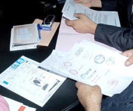 تفكيك شبكة تزور شهادات الإقامة وخلو الأمراض للوافدين