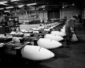 إسرائيل جربت قنابل نووية تكتيكية في النقب تمهيدا لضرب إيران