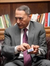 بعد قرار الادعاء العام .. البخيت يعلن حالة الطوارئ..ومهرجان حاشد عصر الأربعاء