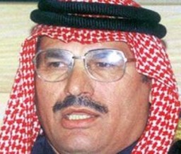 تكفيل العبادي بـ 10 الاف دينار