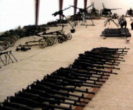 الخليج والاردن :مماطلة في الدعم وابتزاز لتسليح الثورة في سوريا