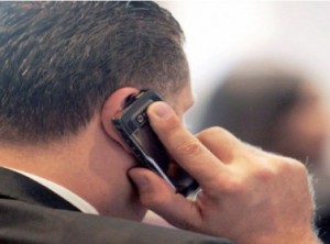 938 مليون دينار إيرادات 3 شركات اتصالات في 2011