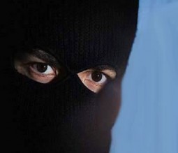 10 ملثمين يقتحمون "الاردنية" والامن الجامعي يطردهم