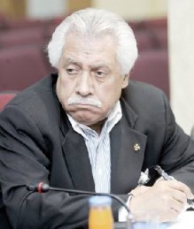 وزير السياحة الاسبق " عقل بلتاجي " ام كلثوم ابنة عم والدي