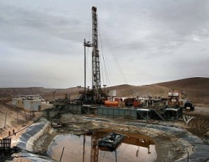 تنقيب عن النفط والذهب والنحاس بالبحر الميت ووادي عربة