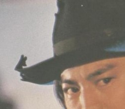 صيني يضرب أردنياً بـ"ساطور" على رأسه في المفرق