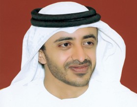 عبدالله بن زايد يعتذر للكويت ويتعهد بملاحقة المعتدين ..!!